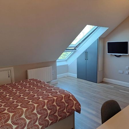 Sands House - Luxury Modern Studios With Secure Parking In Epsom, Surrey Zimmer foto